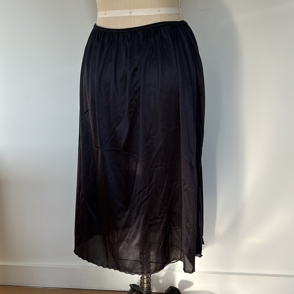 Vintage Lace Slip Skirt - Picture 2 of 5